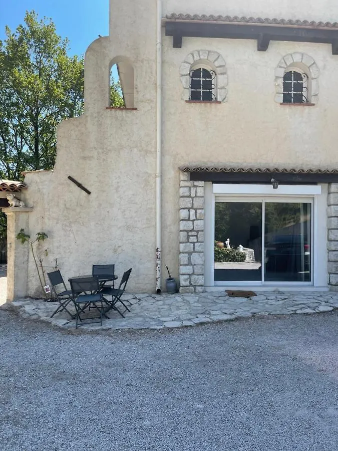 Appartement Bas De Villa Avec Piscine Privee Partagee Proche Bord De Mer Cagnes-sur-Mer 0*,  Fransa